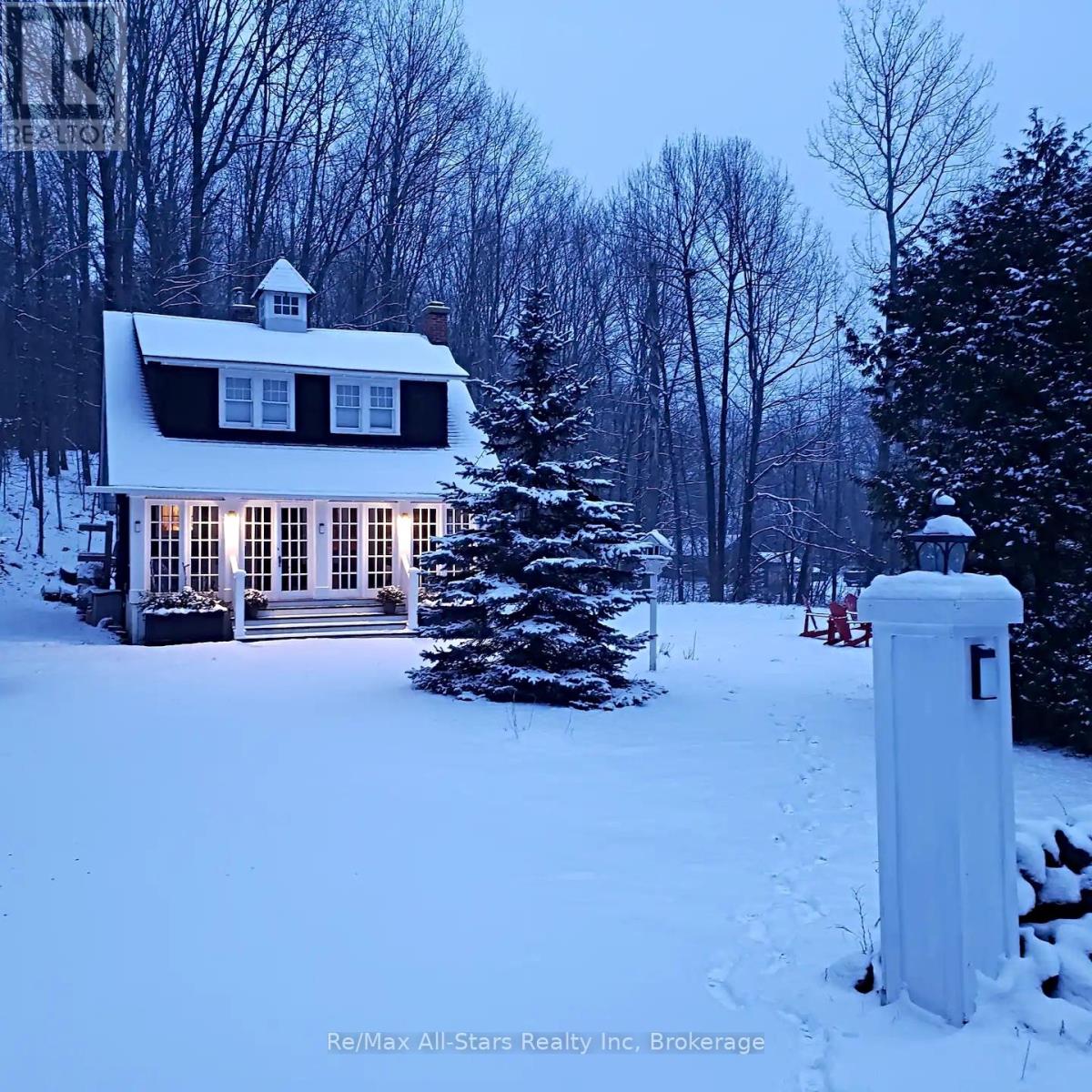 Photo 15 of 1037 Glenmount Road, Lake Of Bays ON