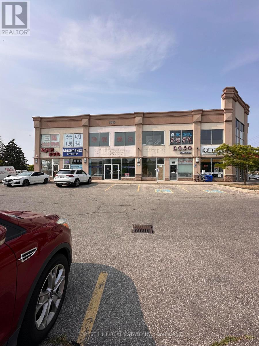 Photo 2 of 6 7 7010 Warden Avenue, Markham ON