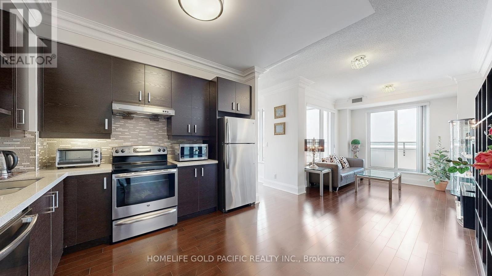 Photo 11 of Rg 1 Lph 1 8200 Birchmount Road, Markham ON