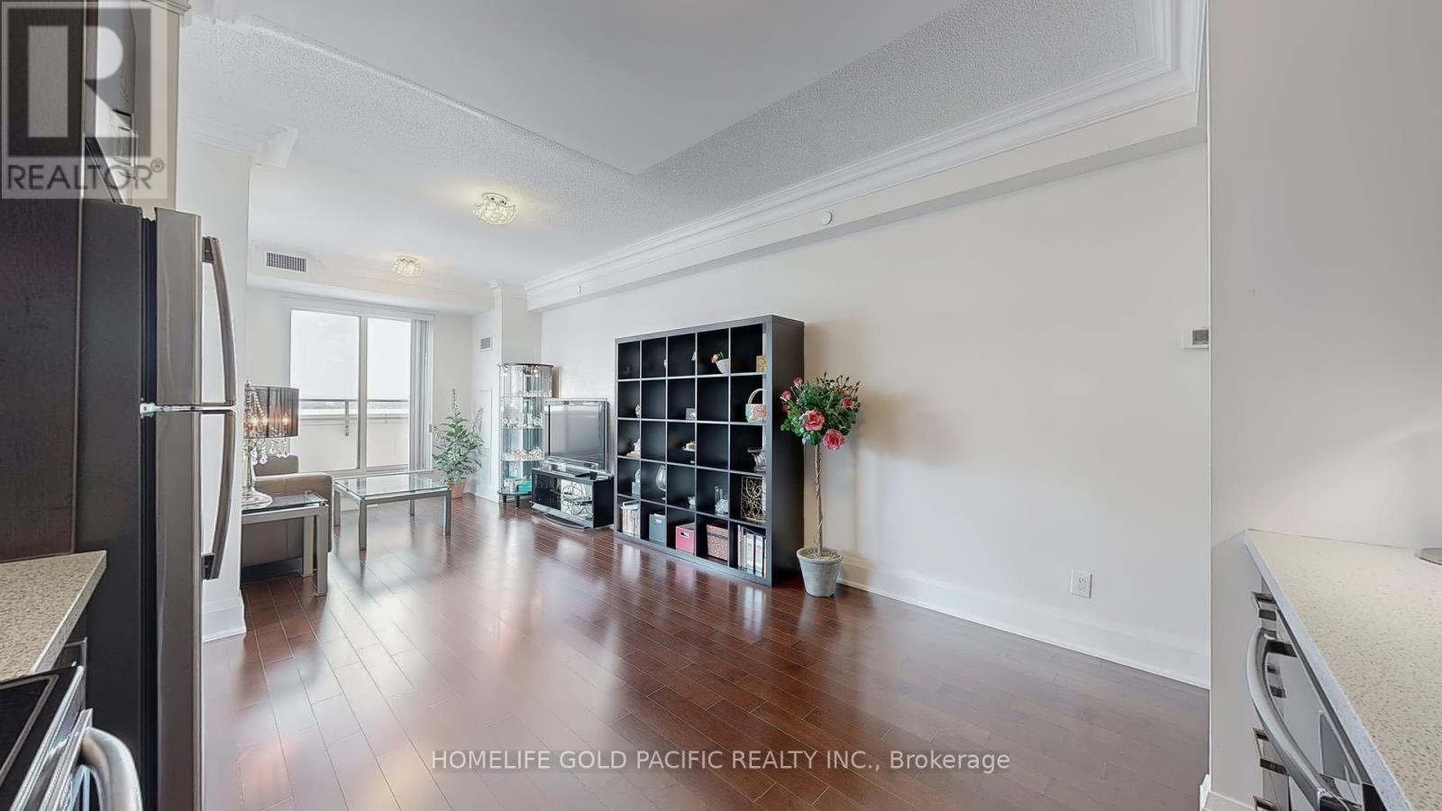 Photo 16 of Rg 1 Lph 1 8200 Birchmount Road, Markham ON