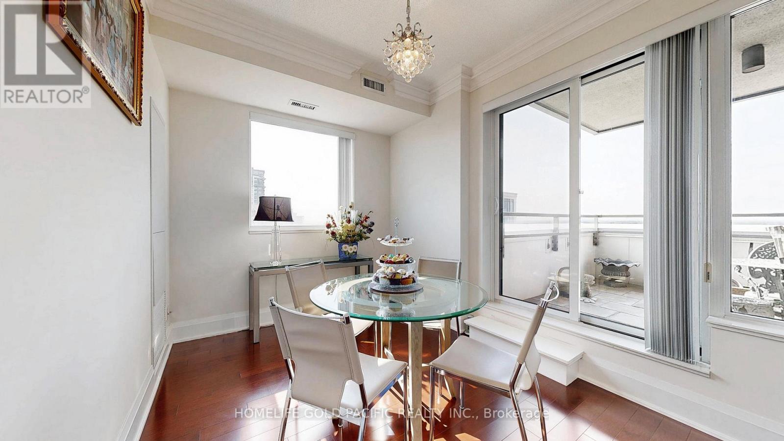 Photo 17 of Rg 1 Lph 1 8200 Birchmount Road, Markham ON