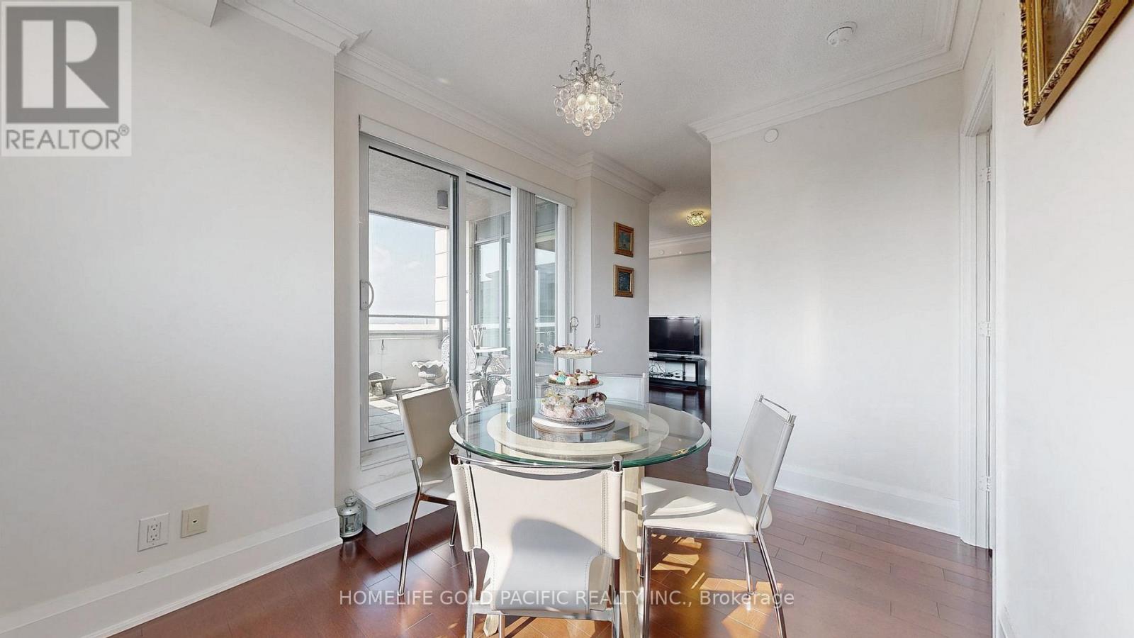 Photo 19 of Rg 1 Lph 1 8200 Birchmount Road, Markham ON