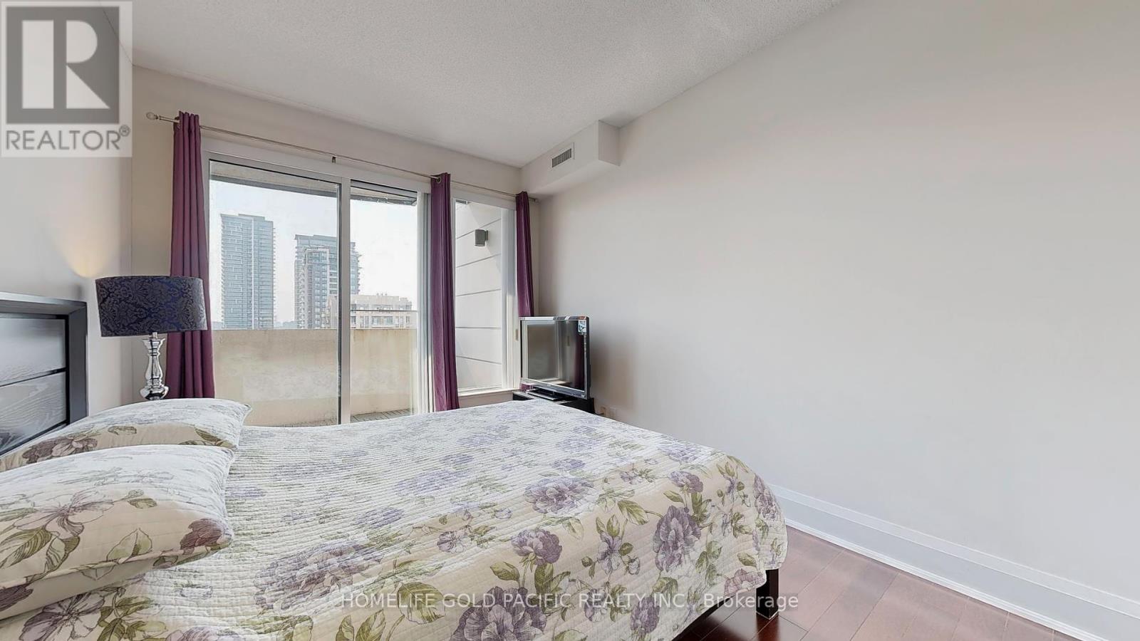 Photo 23 of Rg 1 Lph 1 8200 Birchmount Road, Markham ON