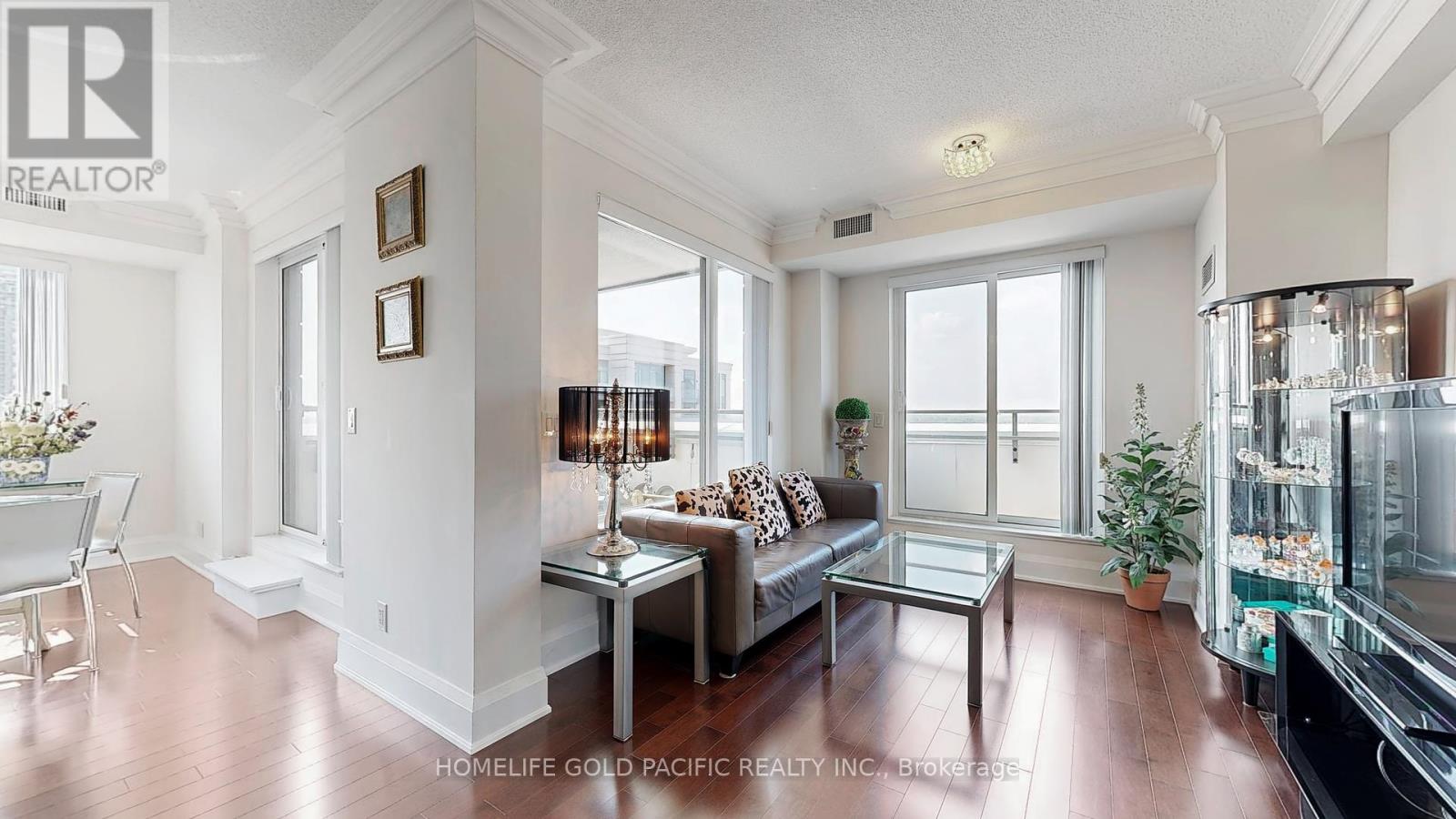 Photo 6 of Rg 1 Lph 1 8200 Birchmount Road, Markham ON