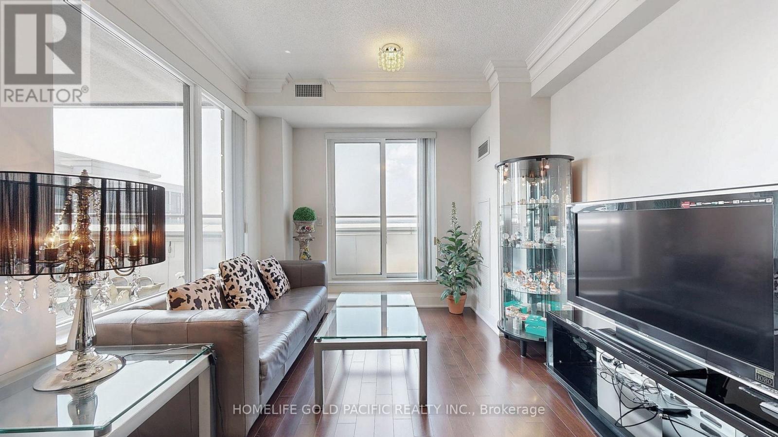Photo 7 of Rg 1 Lph 1 8200 Birchmount Road, Markham ON