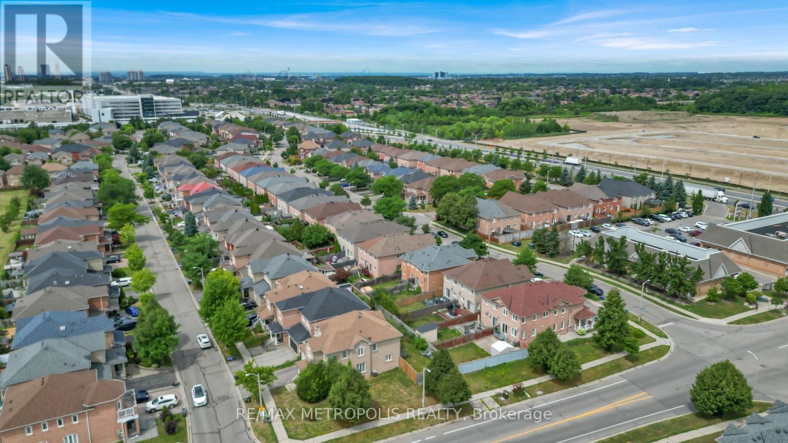 Photo 21 of 15 Royal Appian Crescent, Vaughan ON