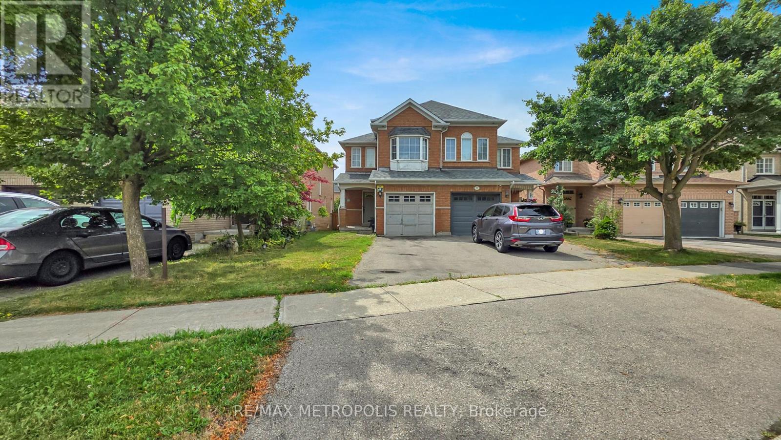 Photo 12 of 15 Royal Appian Crescent, Vaughan ON
