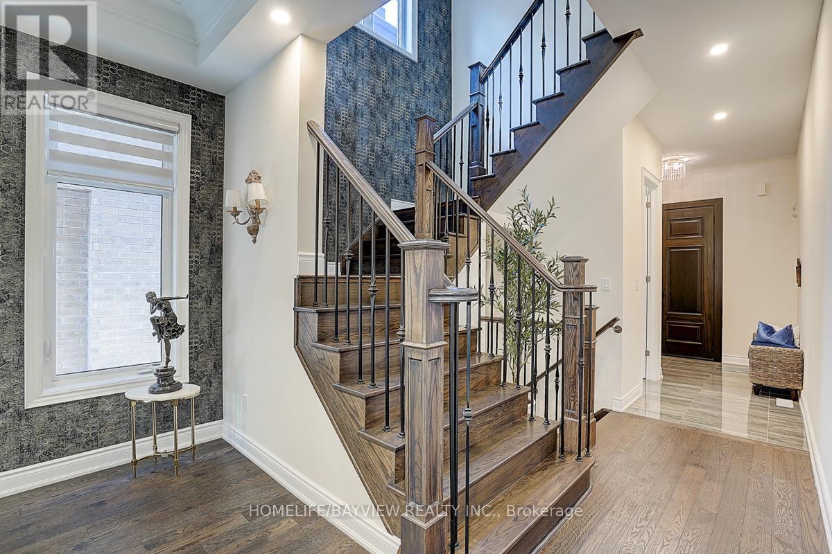 Photo 17 of 326 Worthington Avenue, Richmond Hill ON