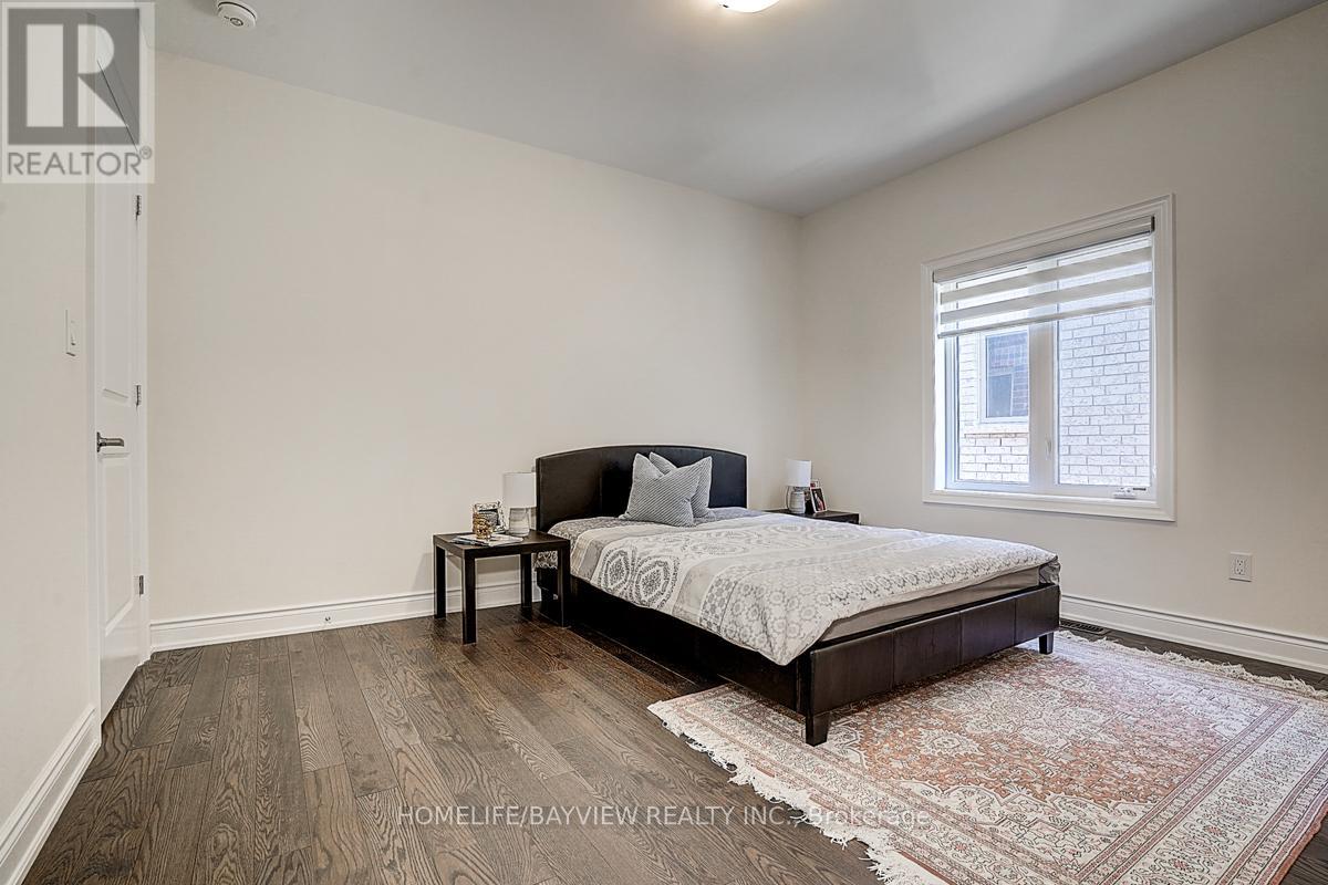 Photo 26 of 326 Worthington Avenue, Richmond Hill ON