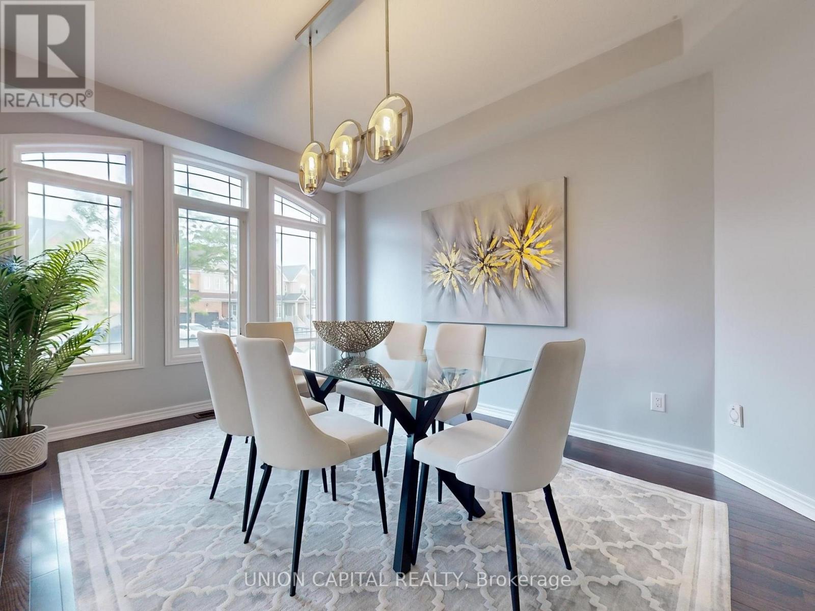 Photo 12 of 83 Mooney Street, Bradford West Gwillimbury ON