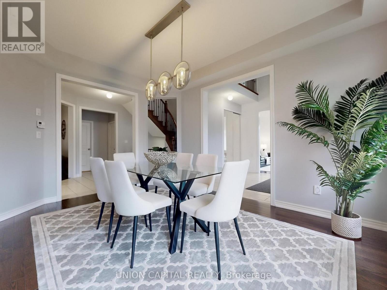 Photo 13 of 83 Mooney Street, Bradford West Gwillimbury ON