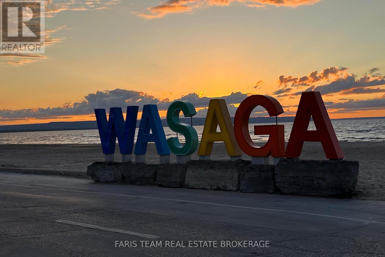 Photo 22 of 24 Old Mosley Street, Wasaga Beach ON