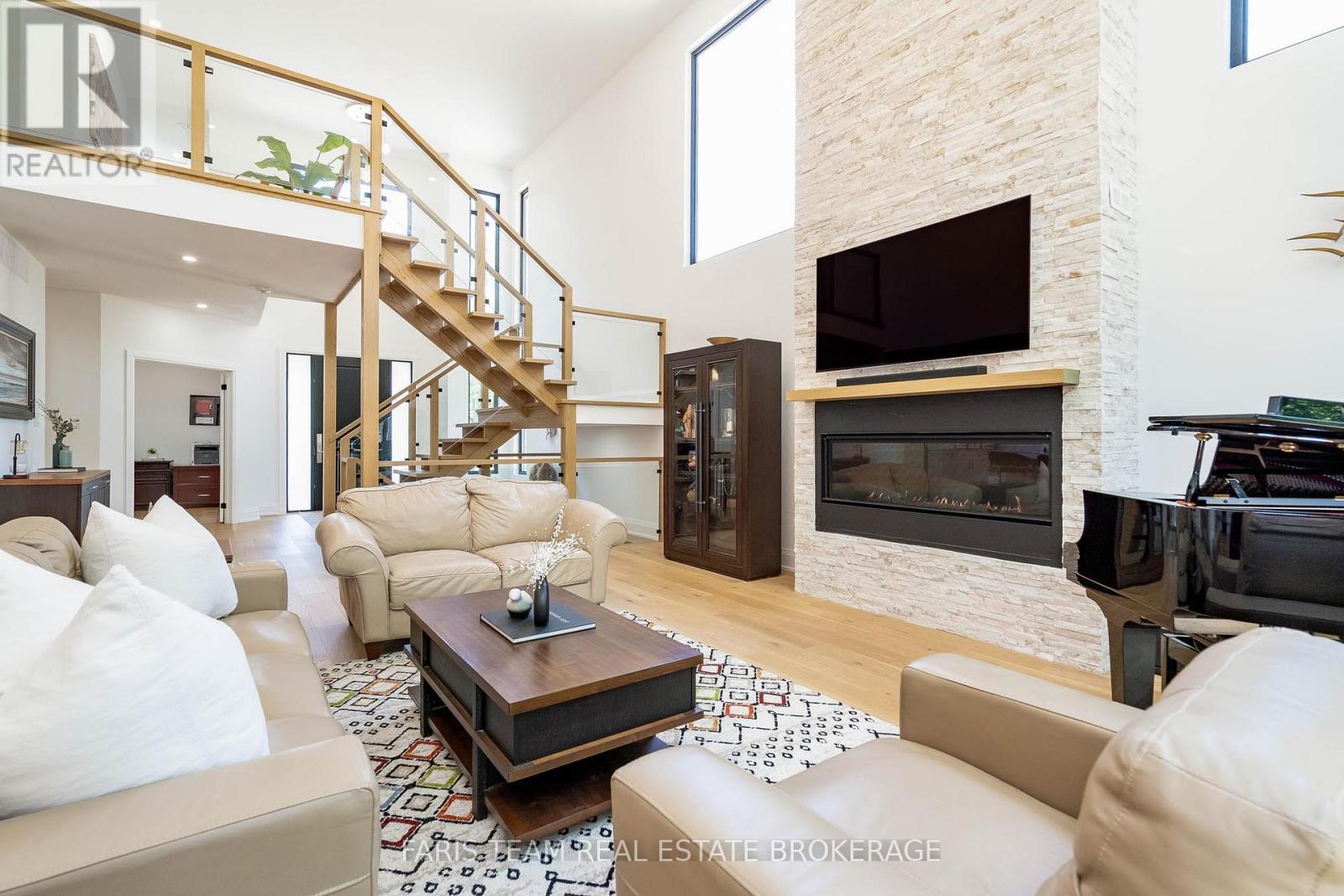 Photo 23 of 183 Woodland Drive, Wasaga Beach ON