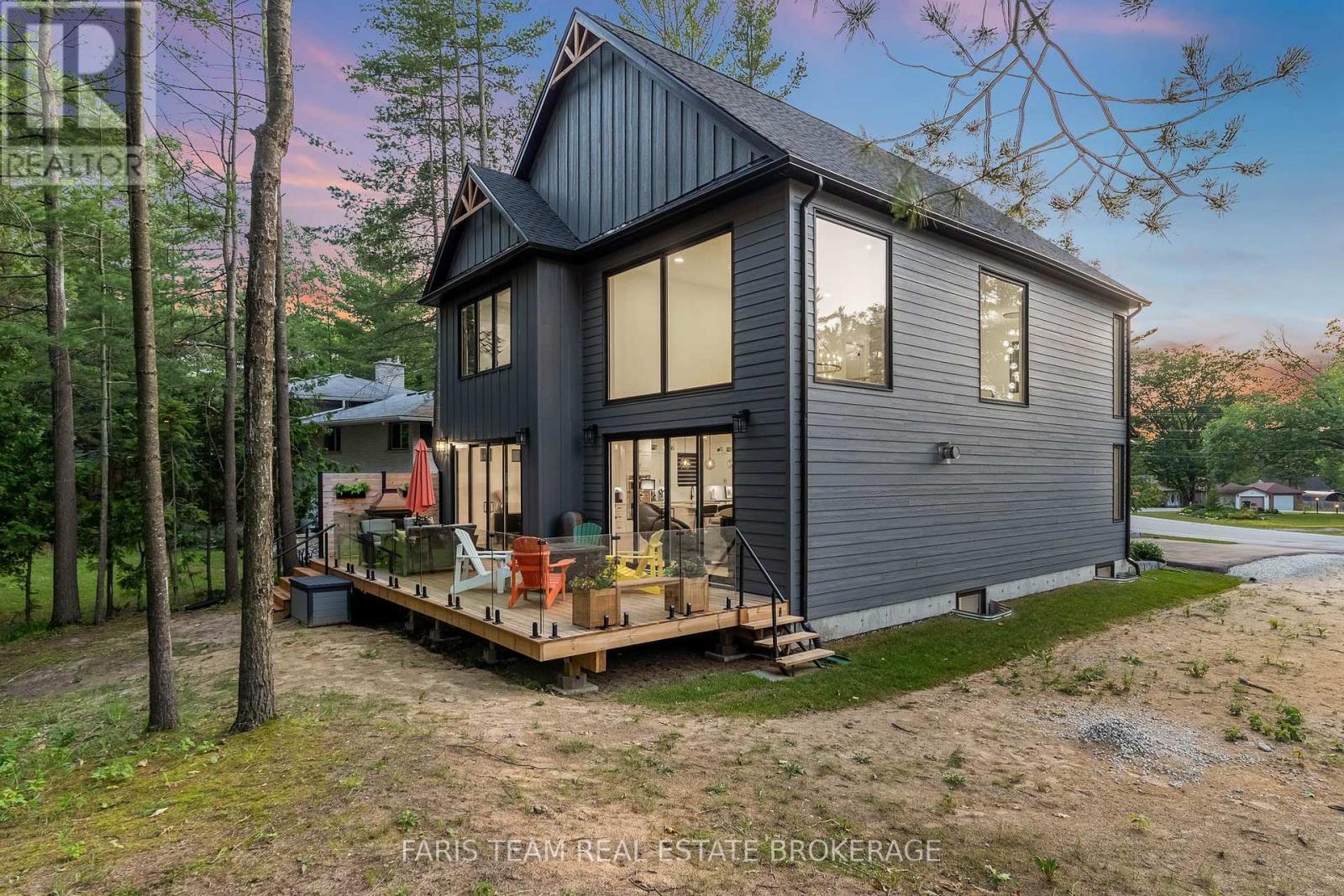 Photo 15 of 183 Woodland Drive, Wasaga Beach ON