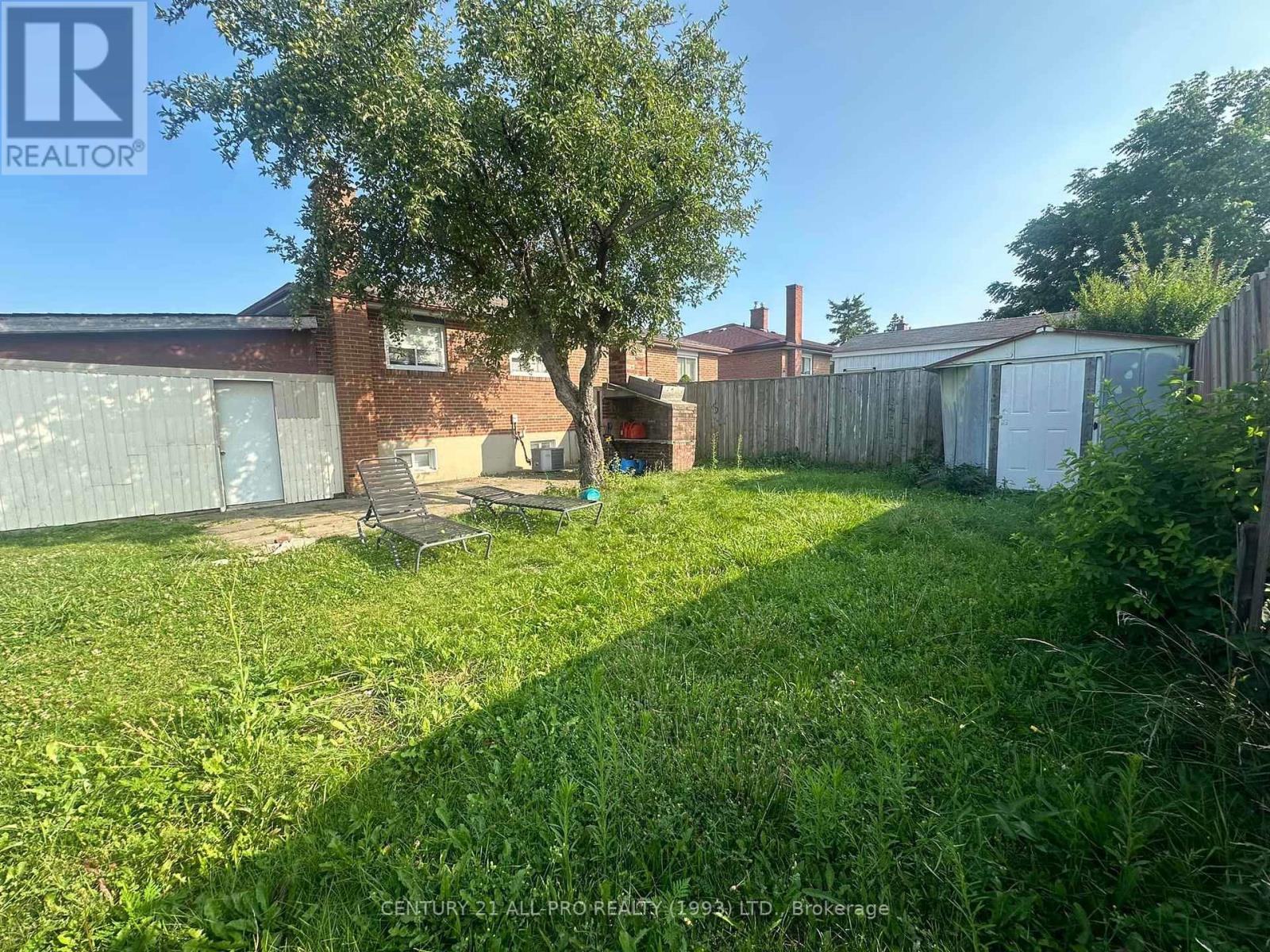 Photo 44 of 84 Goldsboro Road, Toronto ON