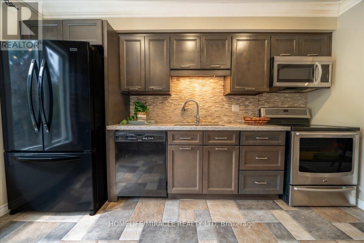 Photo 22 of 1548 Westminster Place, Burlington ON