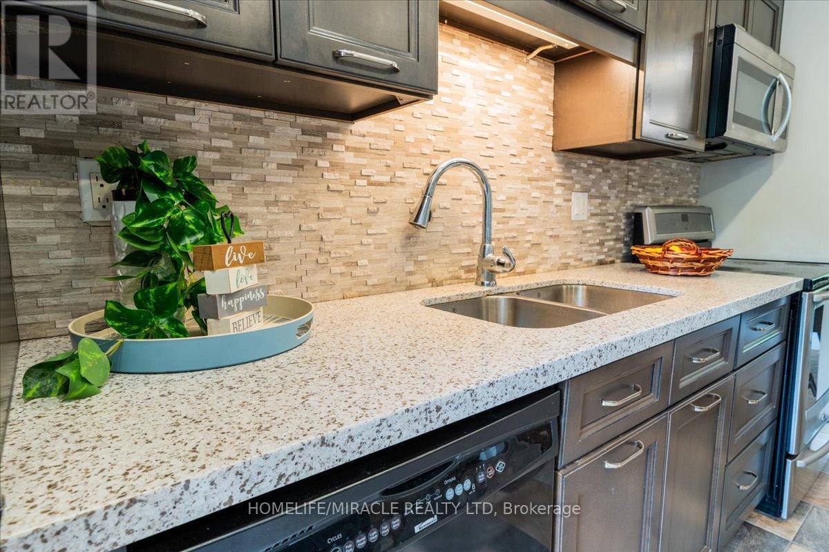 Photo 25 of 1548 Westminster Place, Burlington ON