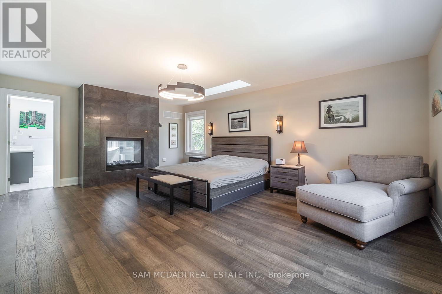 Photo 13 of 2163 Deyncourt Drive, Burlington ON