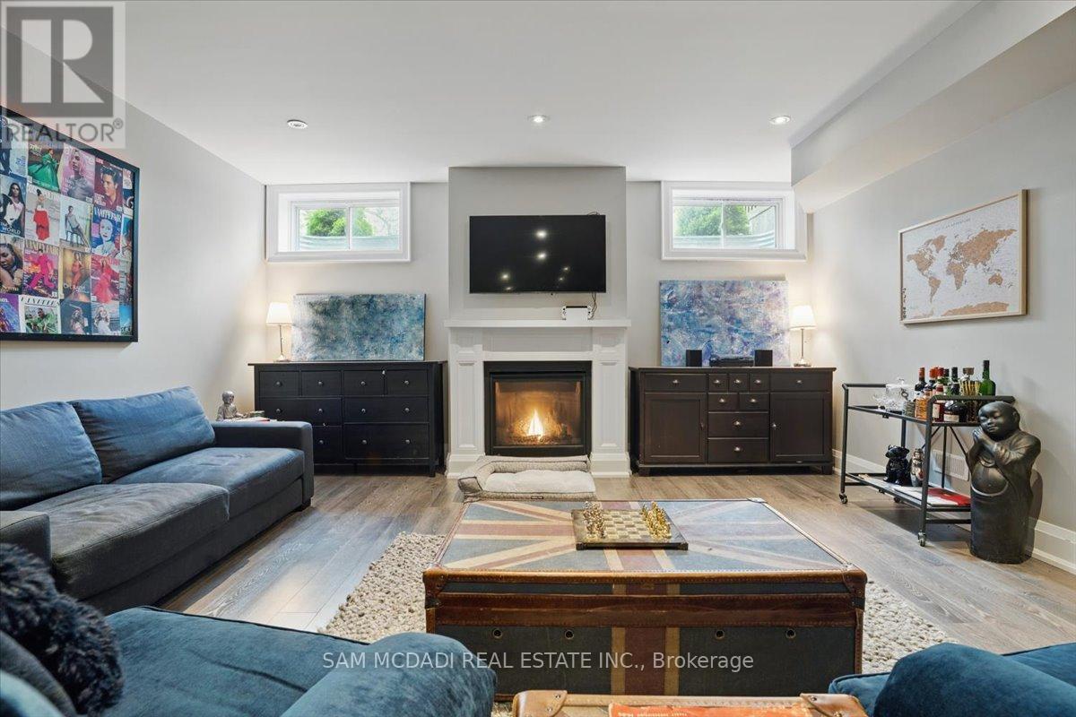 Photo 42 of 2163 Deyncourt Drive, Burlington ON