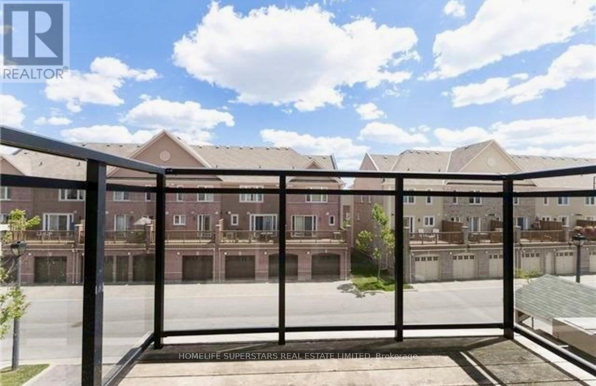 Photo 1 of 166 4975 Southampton Drive, Mississauga ON