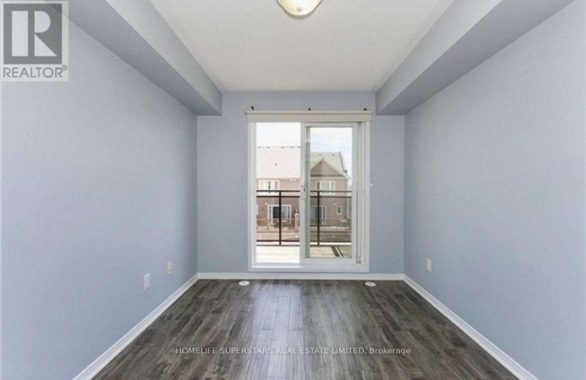 Photo 2 of 166 4975 Southampton Drive, Mississauga ON