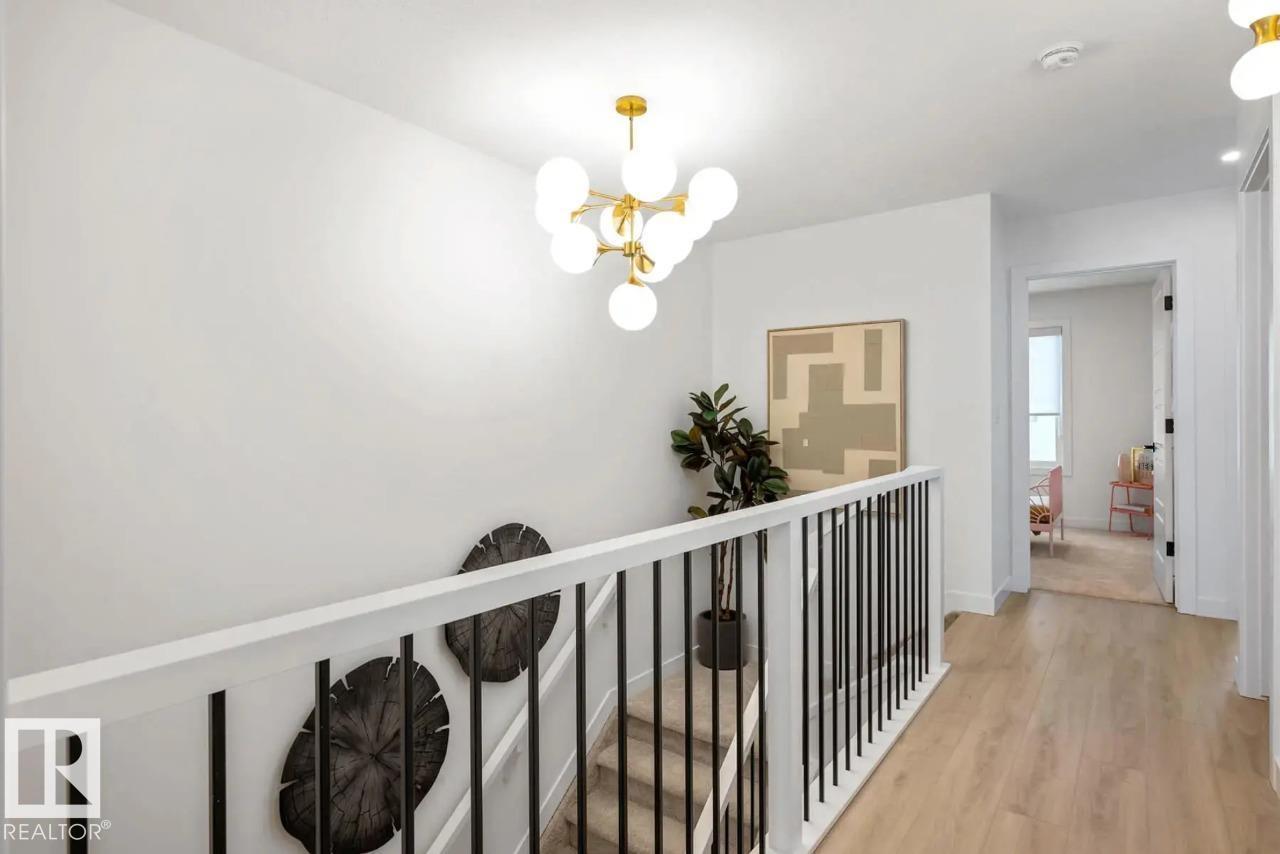 Photo 2 of 752 Mattson Dr Nw Sw, Edmonton AB