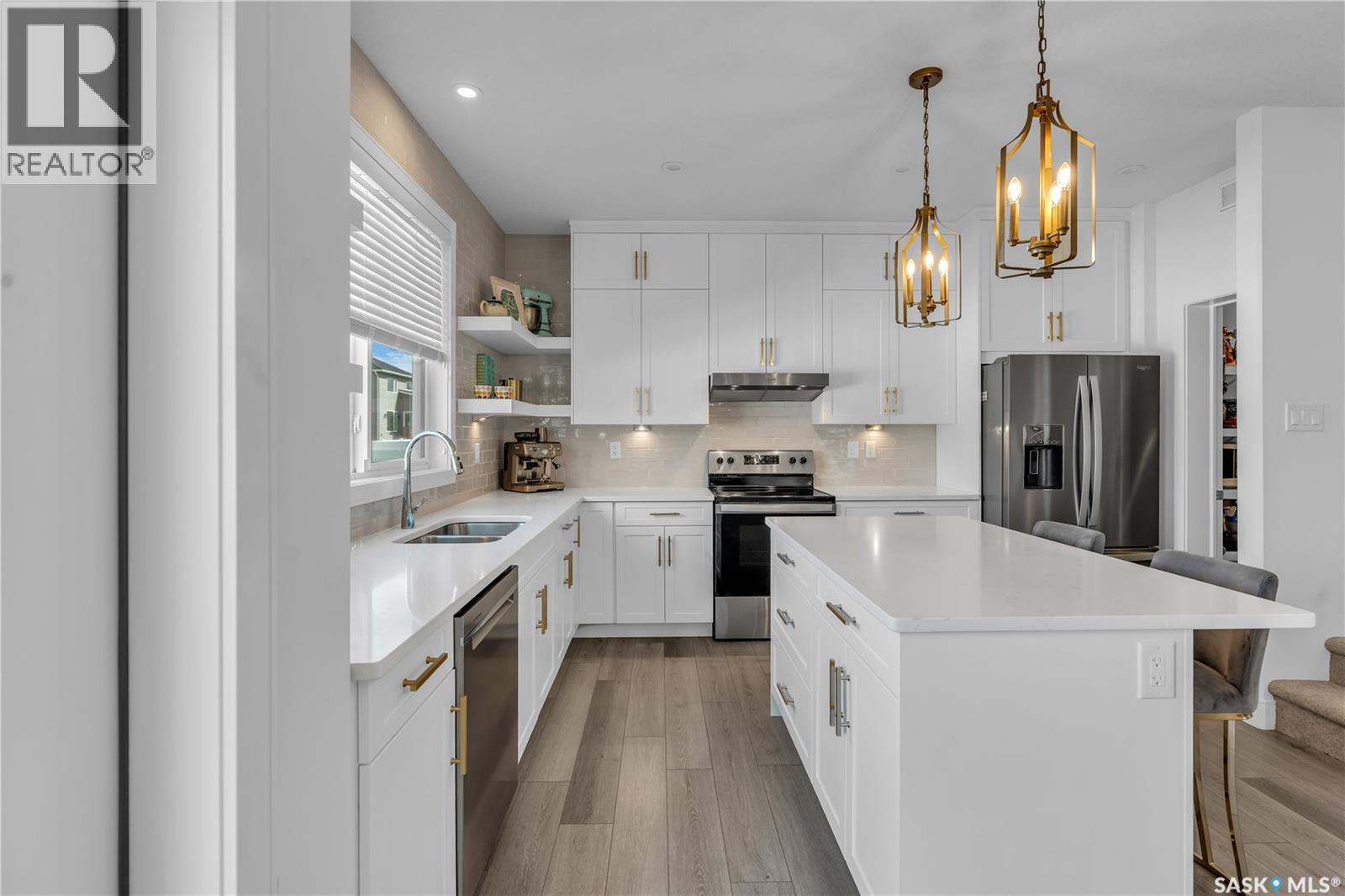 Photo 5 of 574 Burgess Crescent, Saskatoon SK