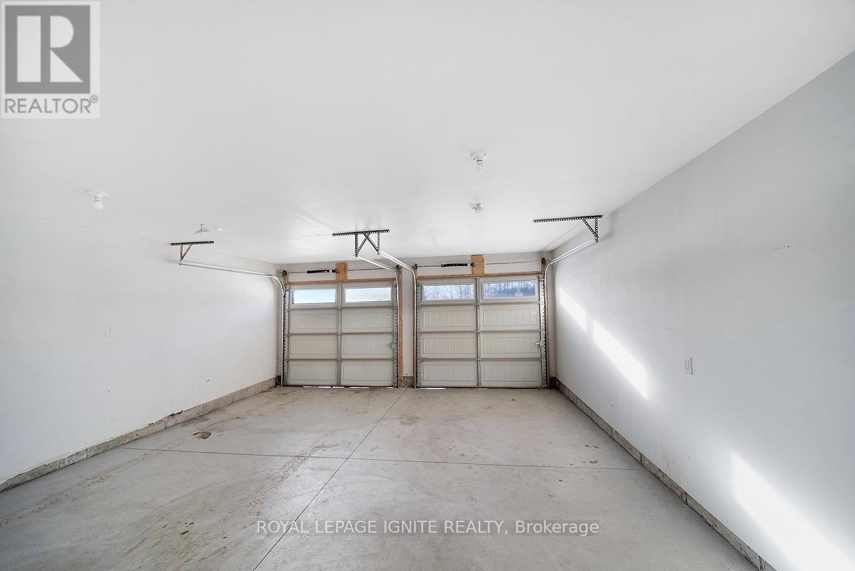Photo 19 of 328 Julia Drive, Welland ON