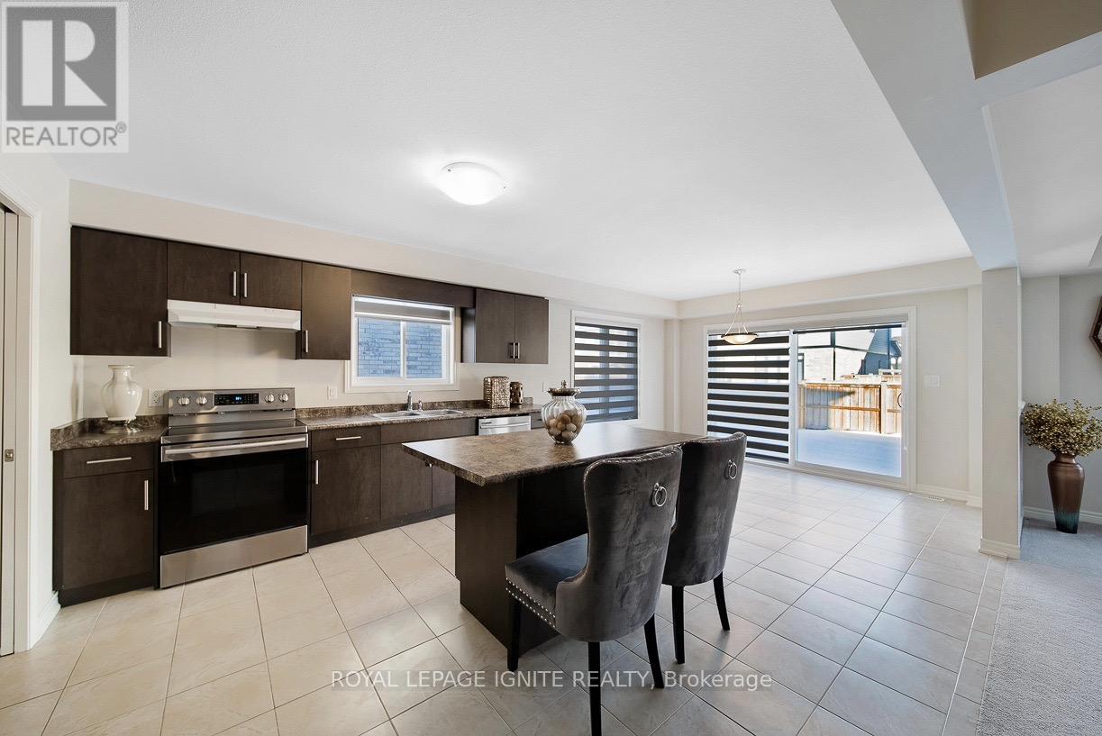 Photo 2 of 328 Julia Drive, Welland ON