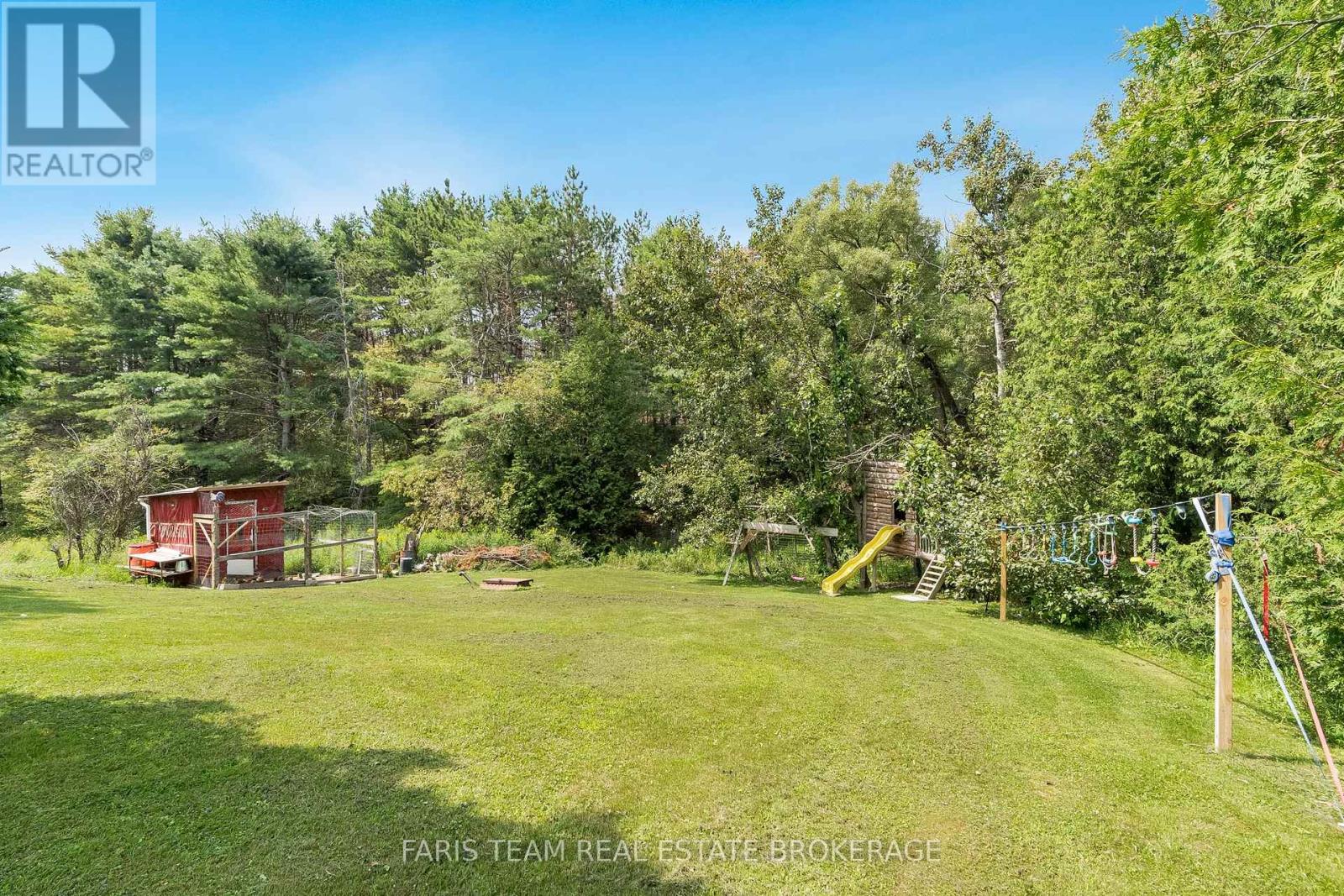 Photo 25 of 1105 Fraserburg Road, Bracebridge ON