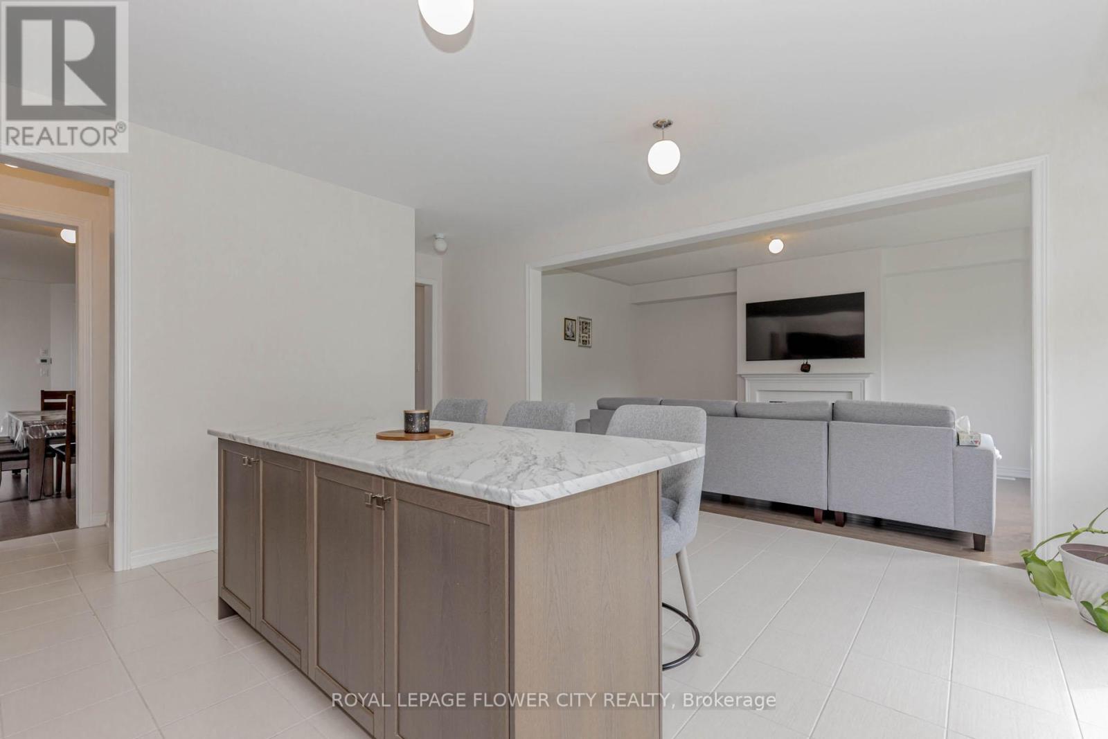 Photo 19 of 226 Chippewa Avenue, Shelburne ON