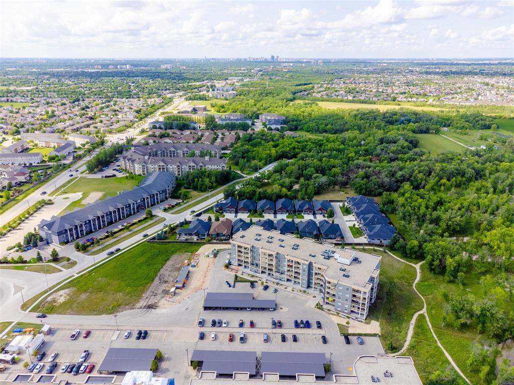 Photo 33 of 101 130 Creek Bend Road, Winnipeg MB