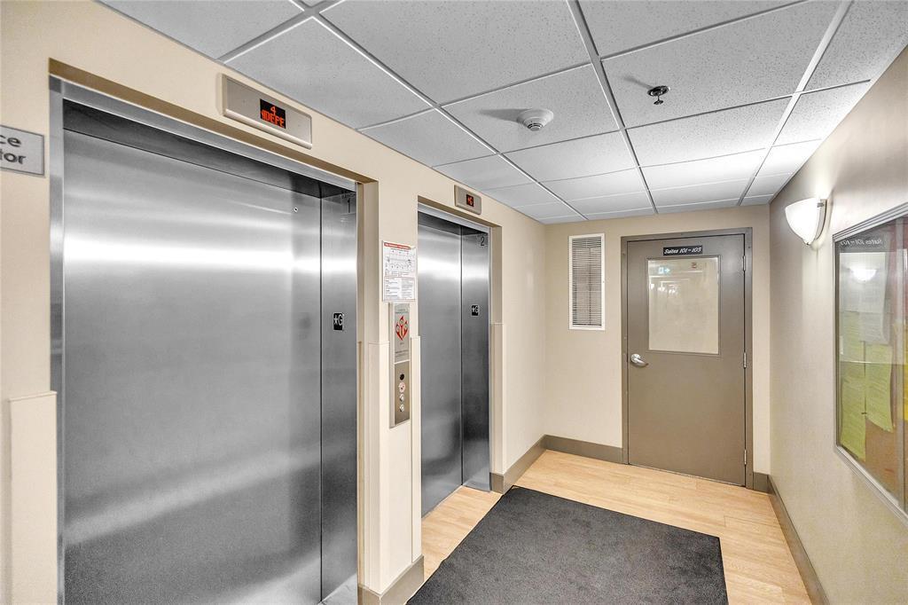 Photo 1 of 101 130 Creek Bend Road, Winnipeg MB