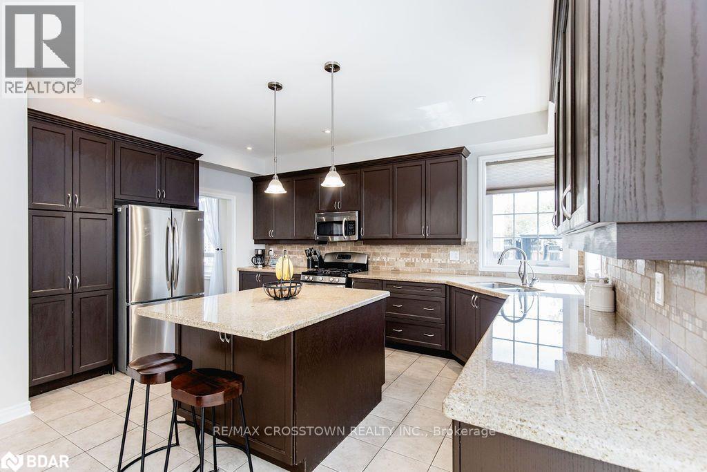 Photo 40 of 61 The Queensway, Barrie ON