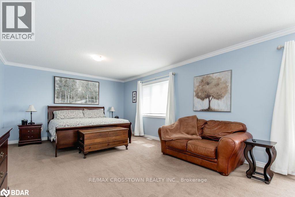 Photo 24 of 61 The Queensway, Barrie ON