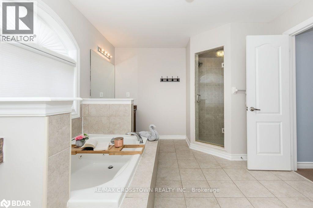 Photo 13 of 61 The Queensway, Barrie ON