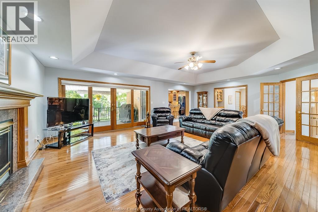 Photo 42 of 211 Woodland Drive, Harrow ON