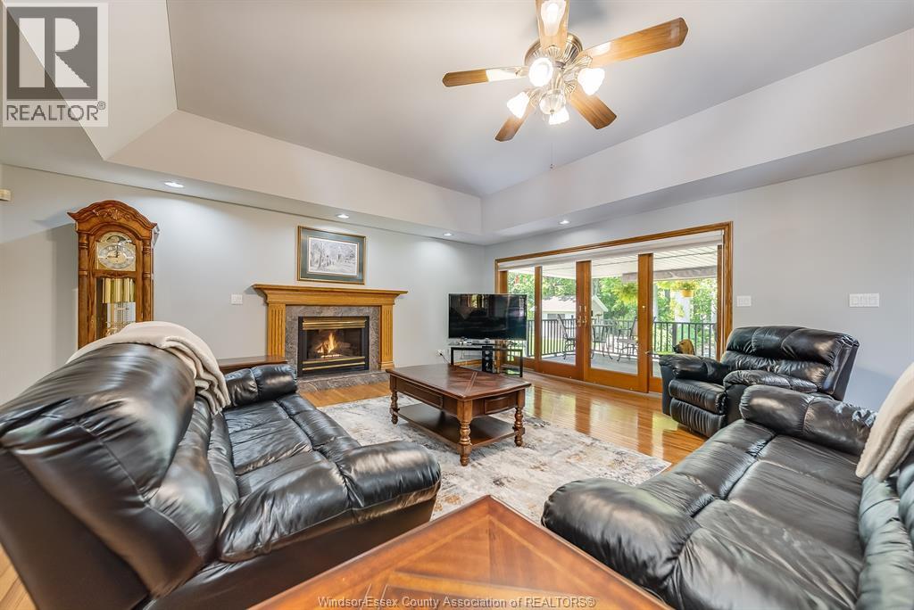 Photo 36 of 211 Woodland Drive, Harrow ON