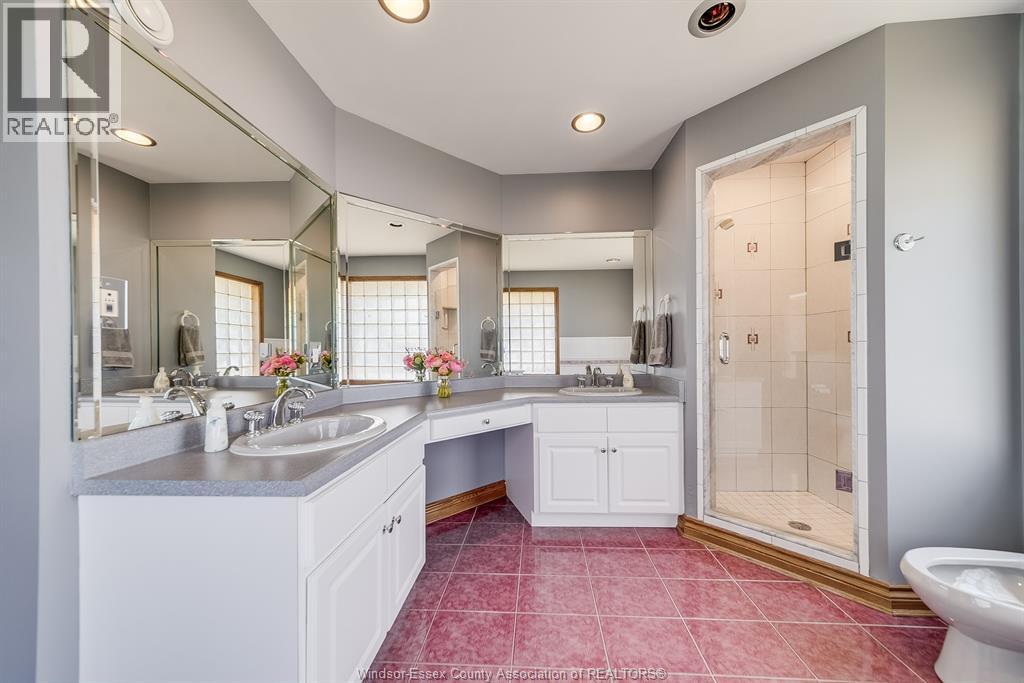 Photo 19 of 211 Woodland Drive, Harrow ON
