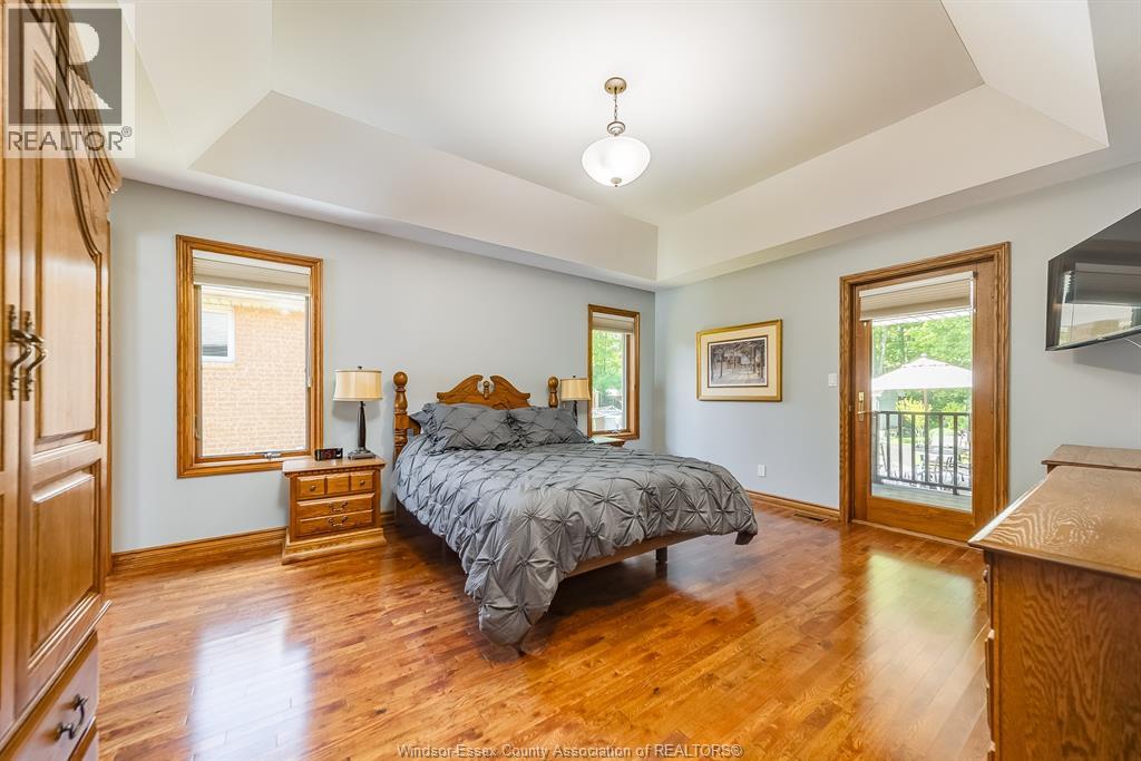 Photo 8 of 211 Woodland Drive, Harrow ON
