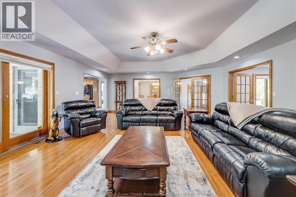 Photo 26 of 211 Woodland Drive, Harrow ON