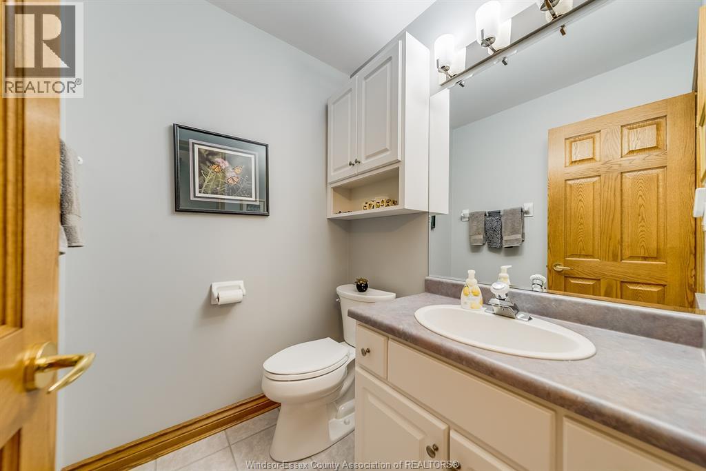 Photo 20 of 211 Woodland Drive, Harrow ON