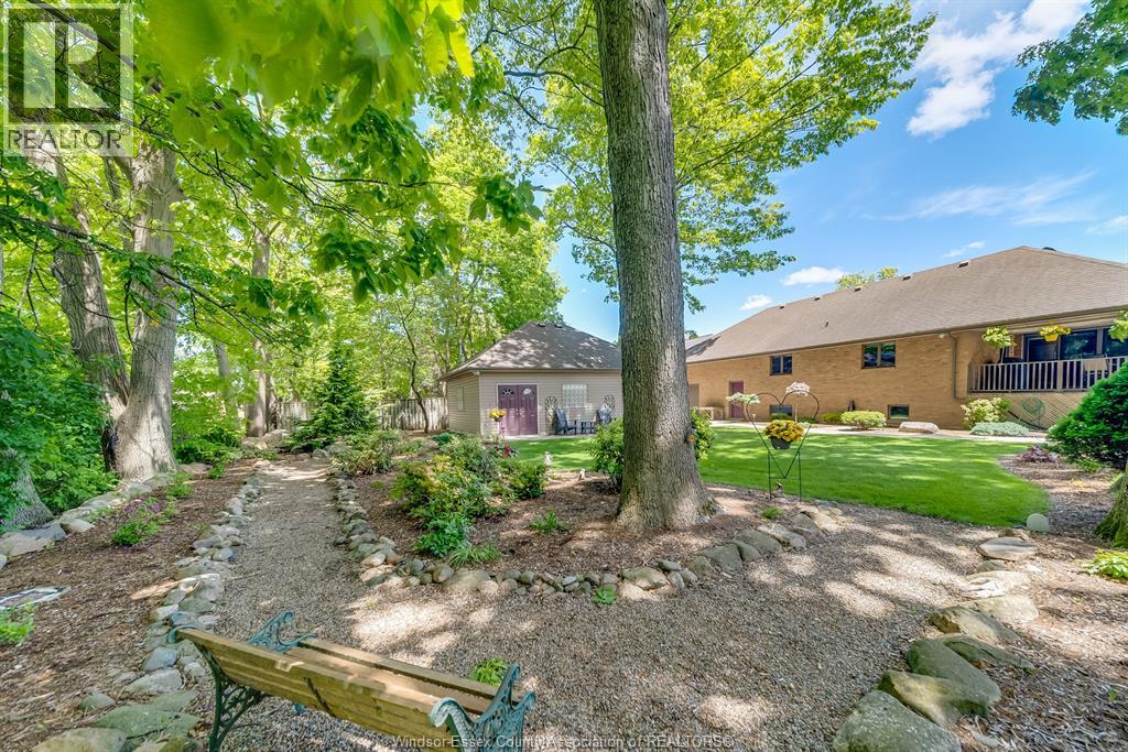 Photo 44 of 211 Woodland Drive, Harrow ON