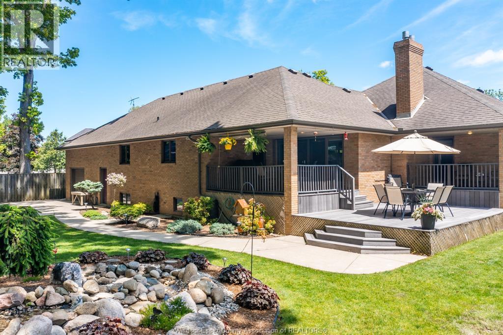 Photo 10 of 211 Woodland Drive, Harrow ON