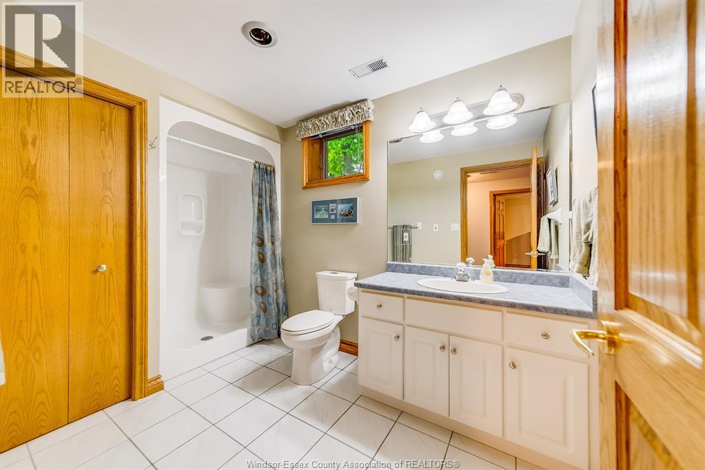 Photo 24 of 211 Woodland Drive, Harrow ON