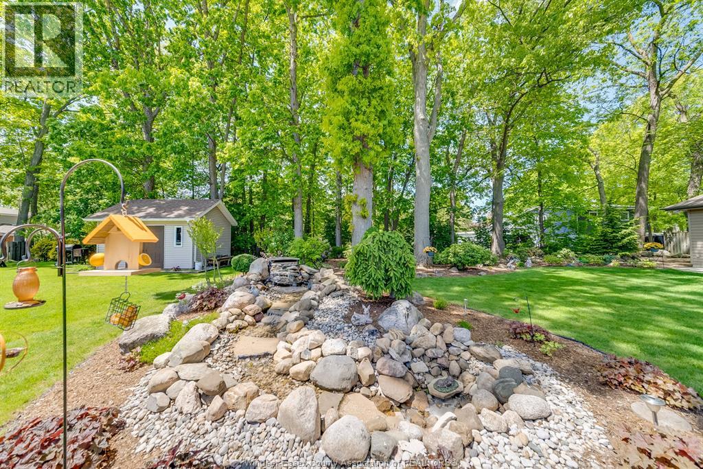 Photo 15 of 211 Woodland Drive, Harrow ON