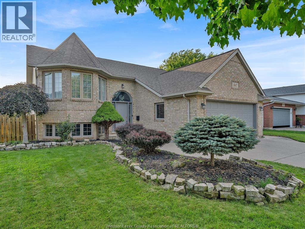 Photo 1 of 847 Lawndale Avenue, Kingsville ON