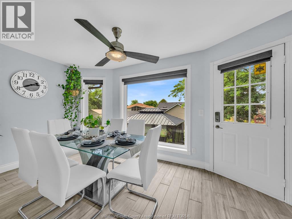 Photo 10 of 847 Lawndale Avenue, Kingsville ON