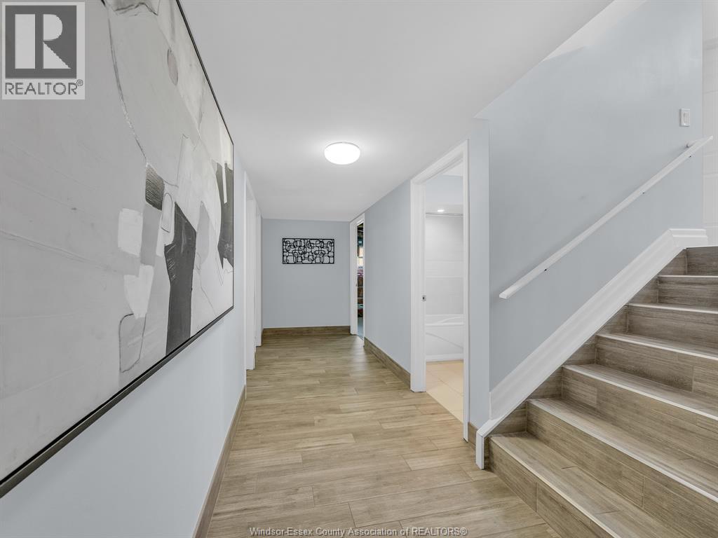 Photo 21 of 847 Lawndale Avenue, Kingsville ON