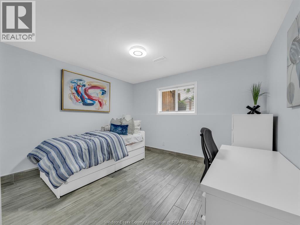Photo 27 of 847 Lawndale Avenue, Kingsville ON